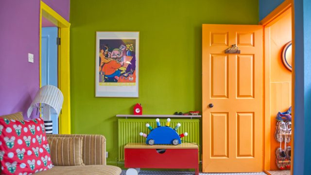 Reviving a Century-Old Townhouse with Bold Colors and Creativity