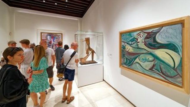 Stolen Picasso Artwork Discovered During Police Operation | nomor hongkong hari ini keluar berapa, k