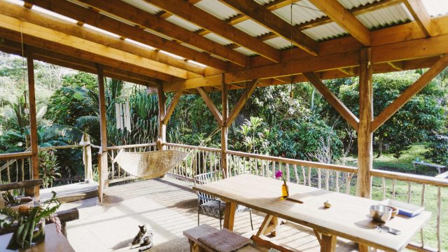 Discover the Perfect Minimalist Chair for Your Outdoor Space This Season