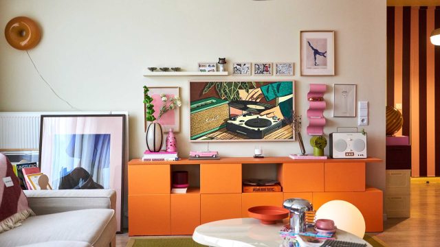 Create a Stylish Yet Cozy Streaming Space for Kids