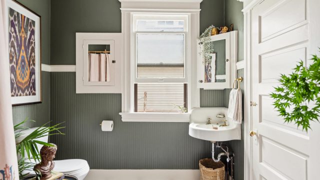 Transform Your Bathroom Space with Innovative Storage Solutions