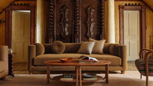 Explore Timeless Treasures: The New Curated Collection at Holvaro
