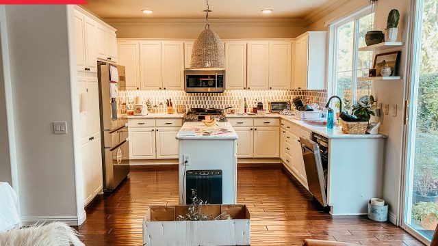 Revamping Family Spaces: How Modern Kitchens Inspire Family Time
