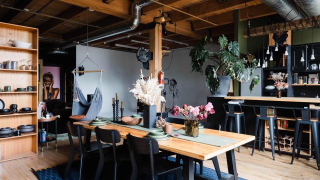 Affordable Elegance: Discovering Chic Party Plates on a Budget
