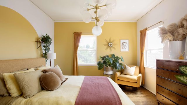 Mastering Pillow Management: How to Tame Your Bedding Chaos