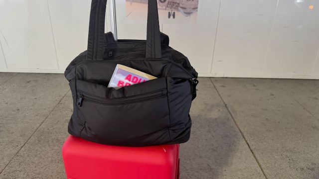 The Essential Expandable Tote: Your Ultimate Travel Companion