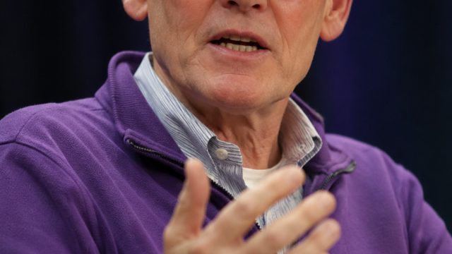 James Carville Issues Stark Caution to Trump About His Inner Circle | penyerang di sepak bola, mandi